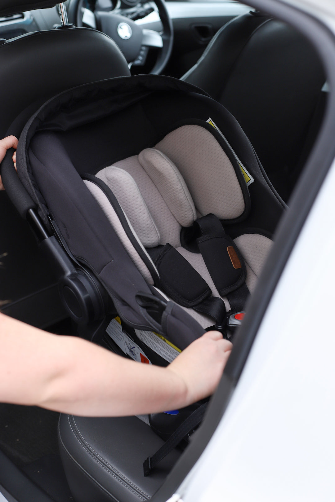 Capsule to hotsell car seat